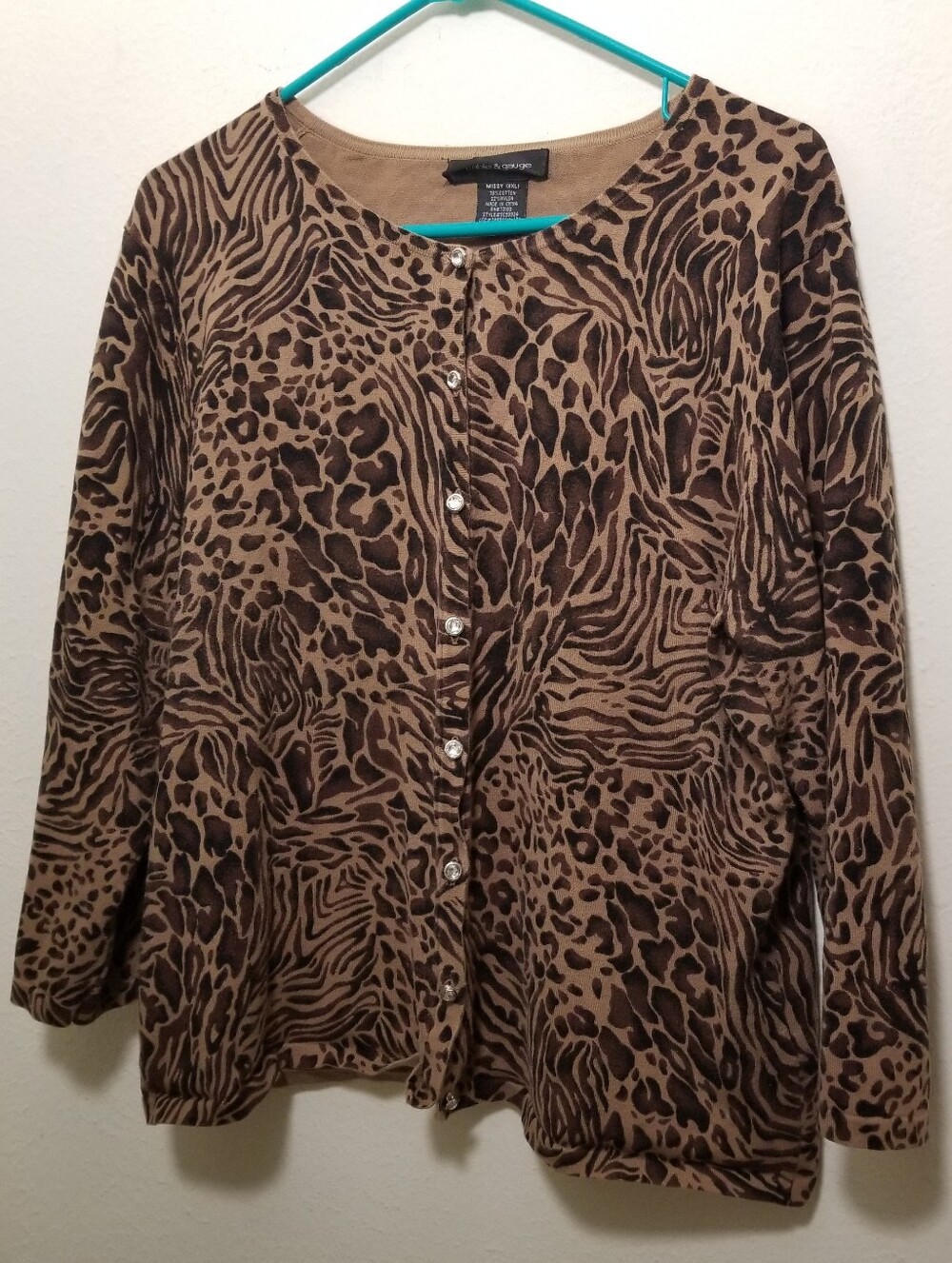 Cable & Gauge Women's XXL Brown & Tan Animal-Print Cardigan With Button-Detail